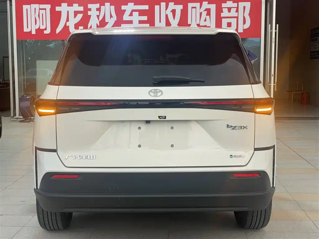 Toyota bZ3X — миниатюра 7