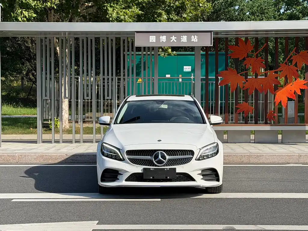Mercedes-Benz C-Class — миниатюра 2