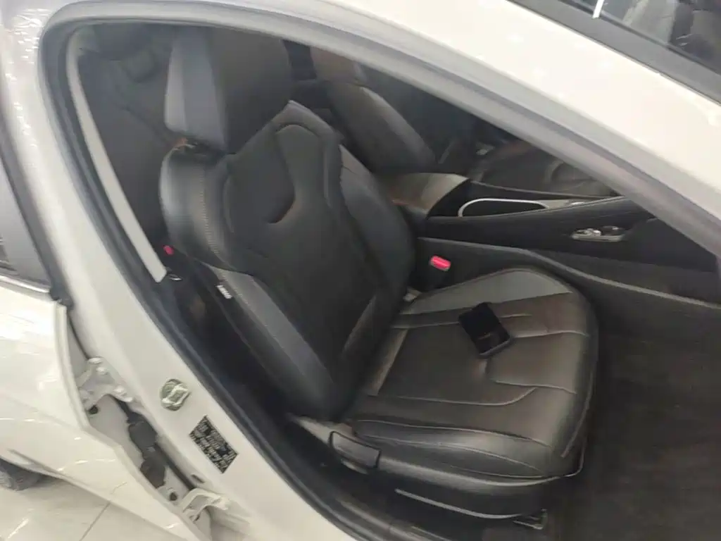 Hyundai Elantra — миниатюра 25