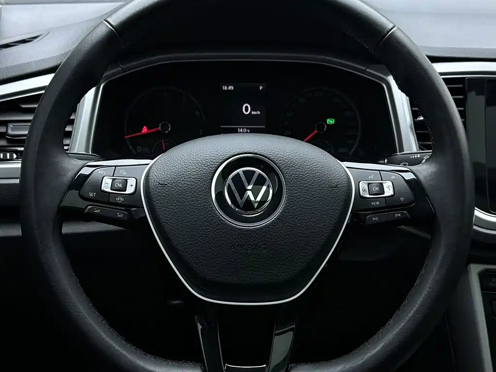 Volkswagen T-Roc 2022 — фото 12