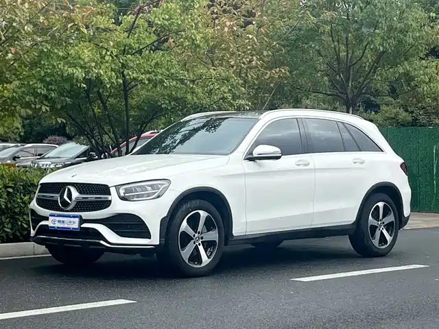 MERCEDES BENZ GLC