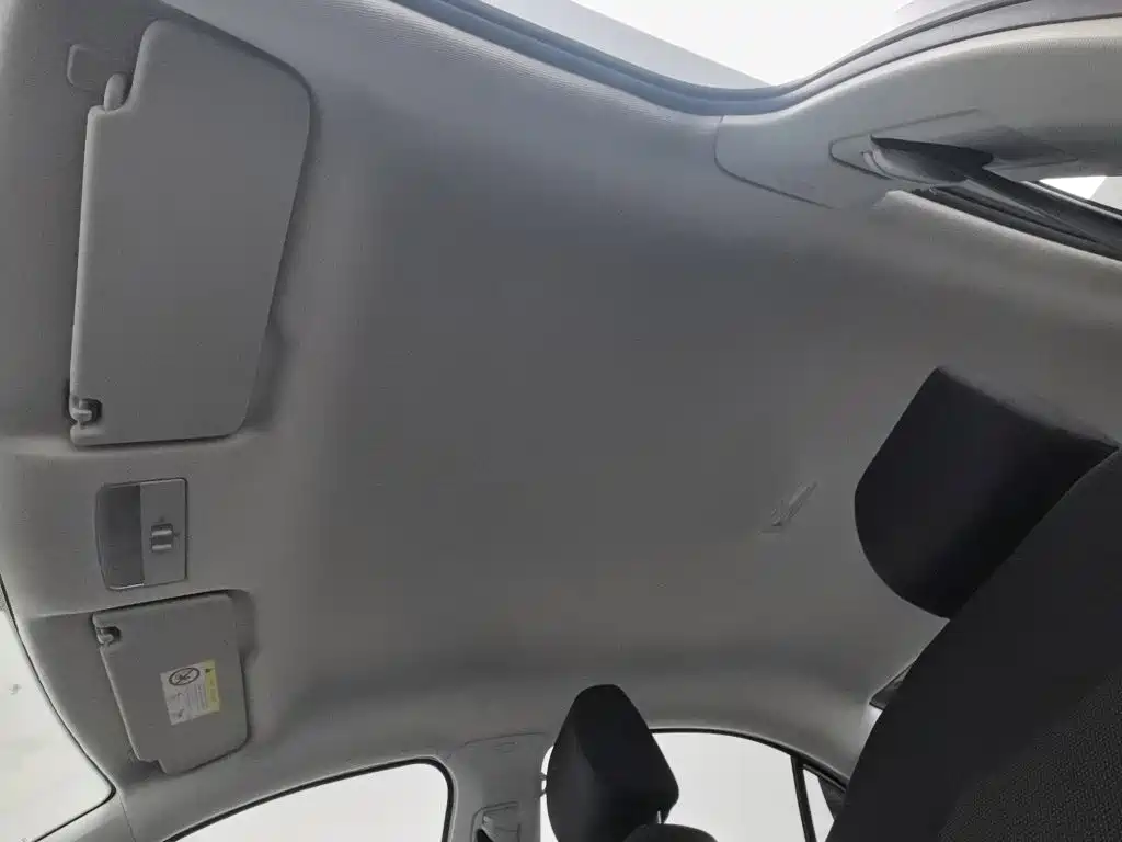 Volkswagen Jetta — миниатюра 14