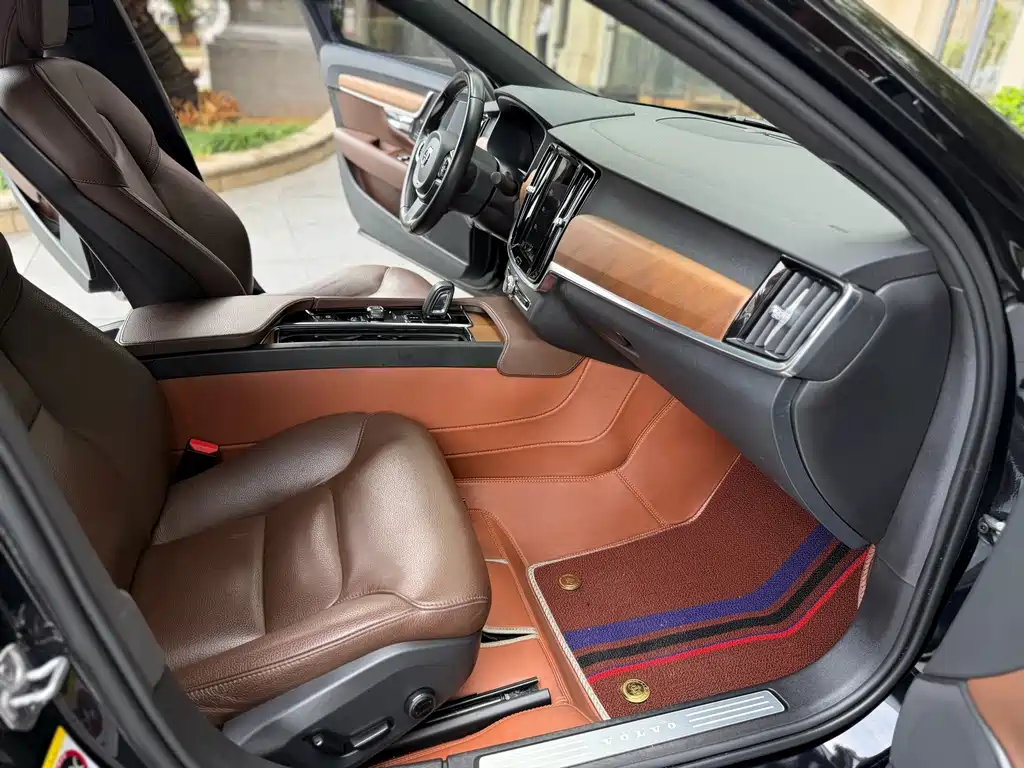 Volvo S90 — миниатюра 4