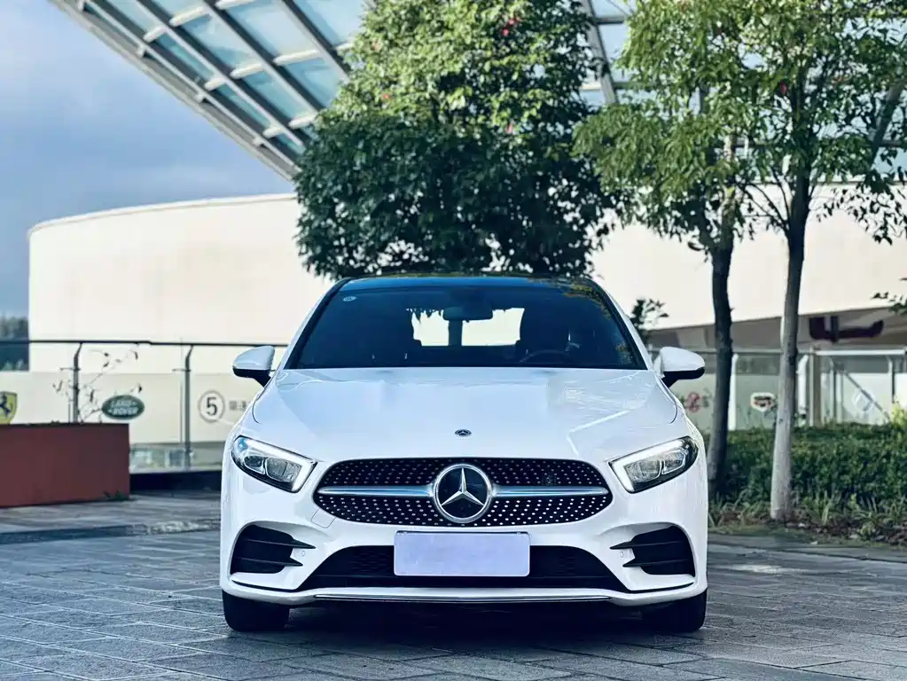 Mercedes-Benz A-Class 2022 — фото 2