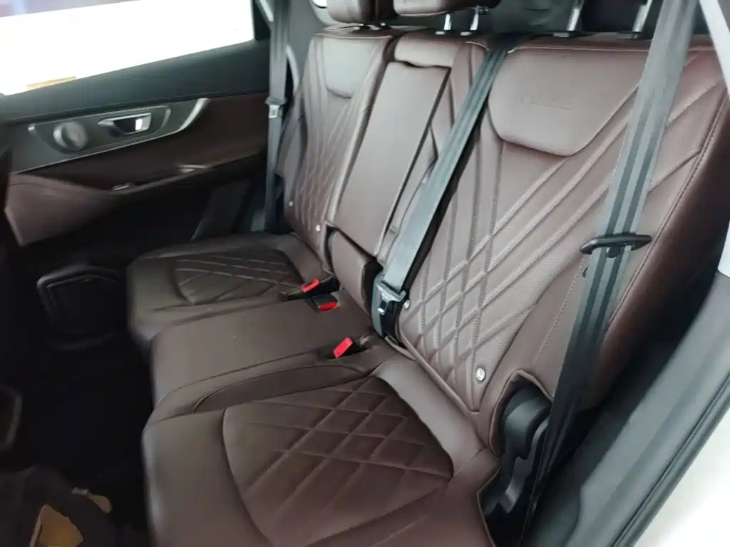 Chery Tiggo 8 PRO NEV — миниатюра 17