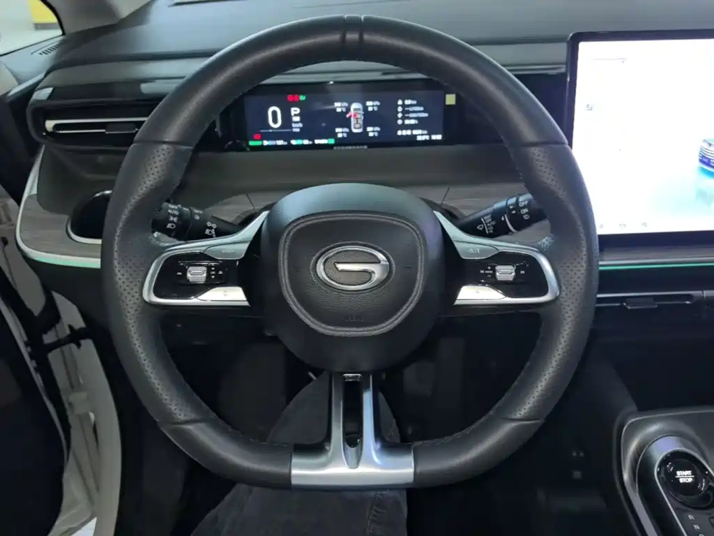 GAC Motor Trumpchi E8 PHEV — миниатюра 11