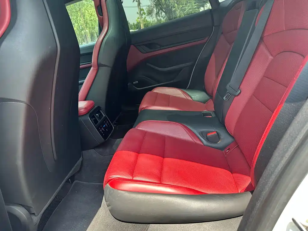 Porsche Taycan — миниатюра 14