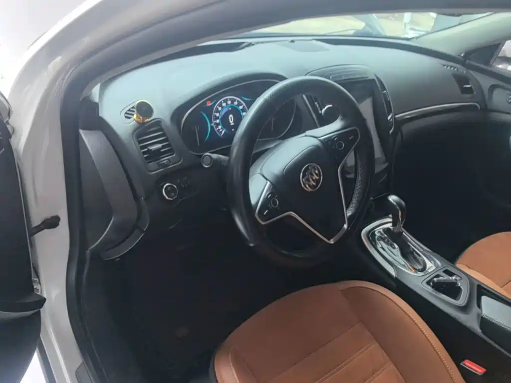 Buick Regal 2015 1.6T Elite