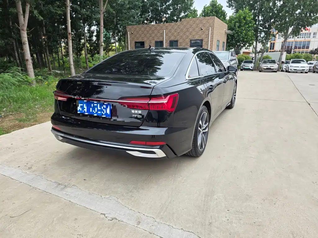 Audi A6L 2021 40 TFSI Luxury