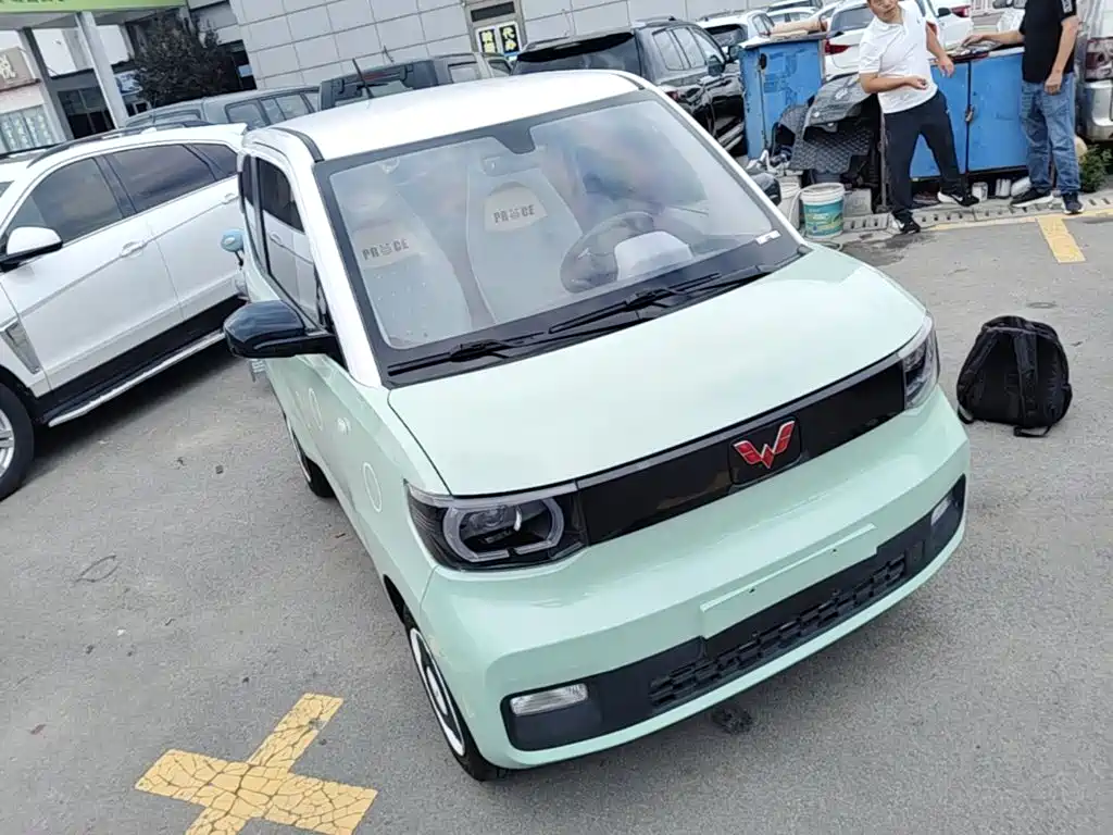 Wuling MINIEV — миниатюра 4