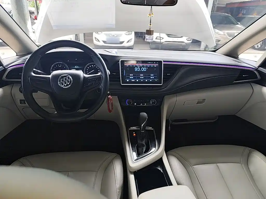 Buick GL6 2019 18T 6 мест Elite VI