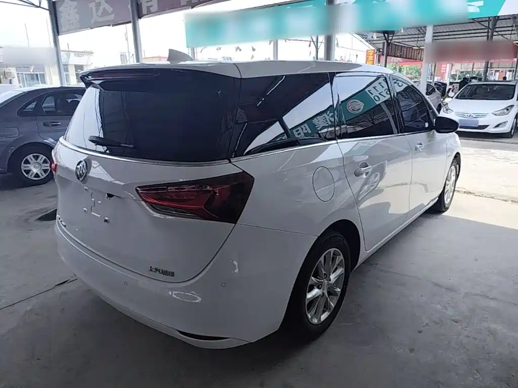 Buick GL6 2019 18T 6 мест Elite VI