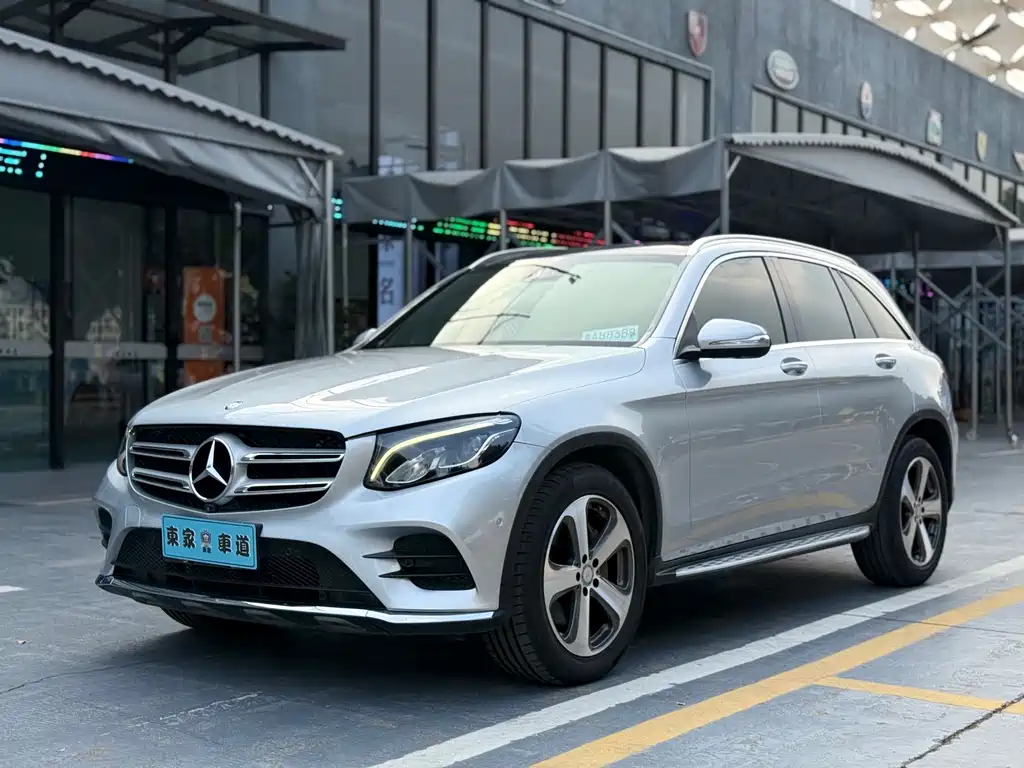 MERCEDES-BENZ GLC