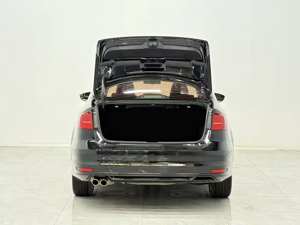 Volkswagen Sagitar — миниатюра 19
