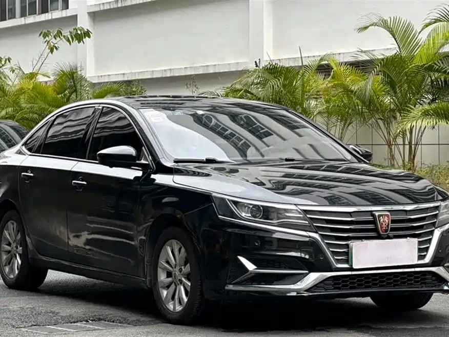 ROEWE I6 NEW ENERGY