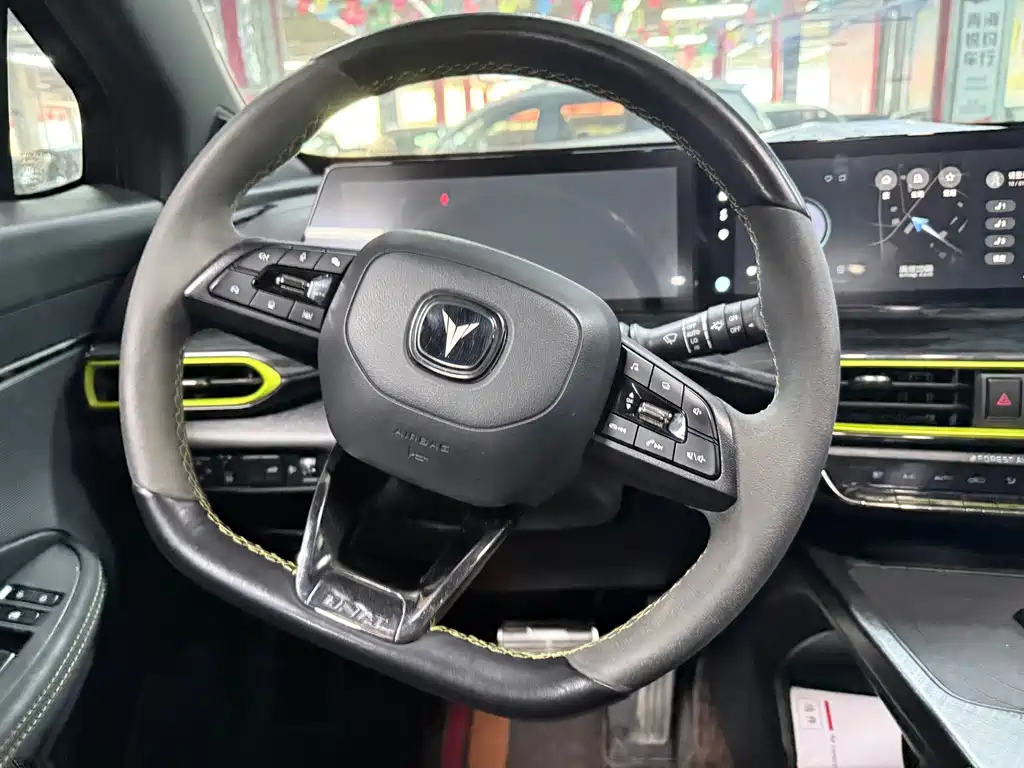Changan UNI-T — миниатюра 13