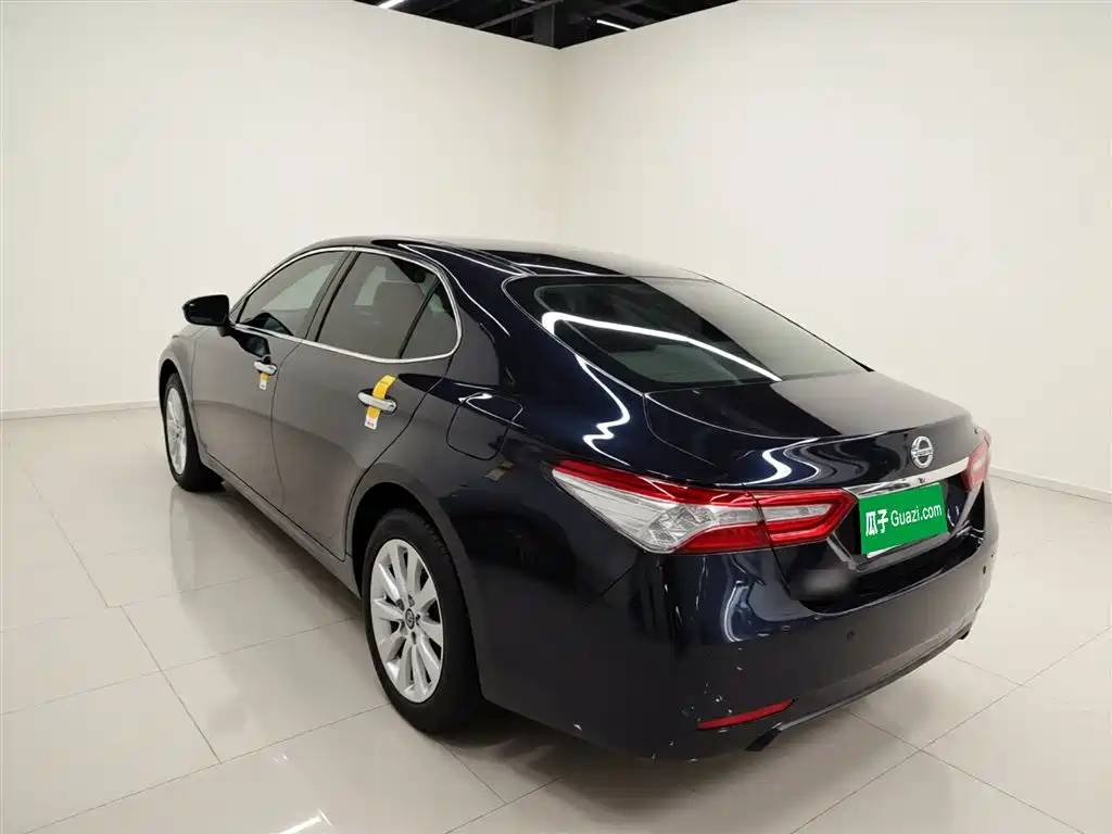 Toyota Camry - фото 23
