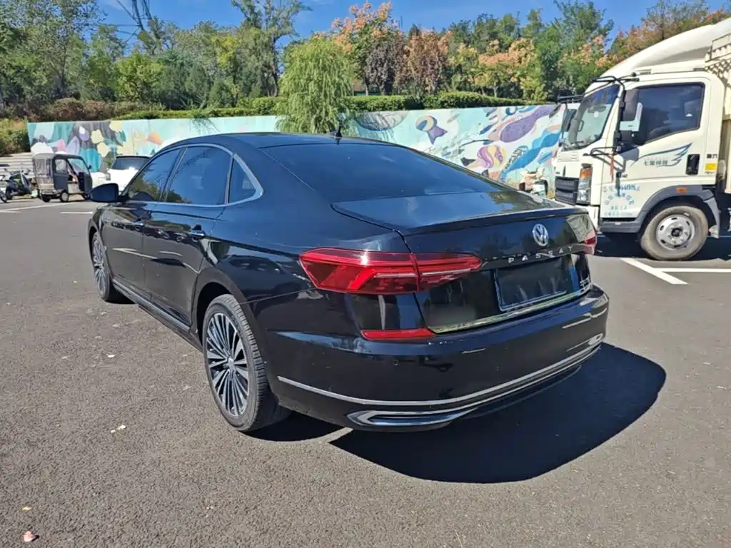 Volkswagen Passat — миниатюра 5