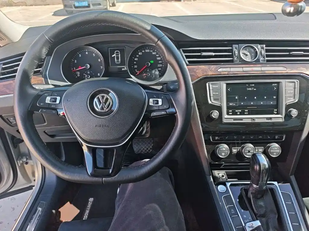 Volkswagen Magotan — миниатюра 10