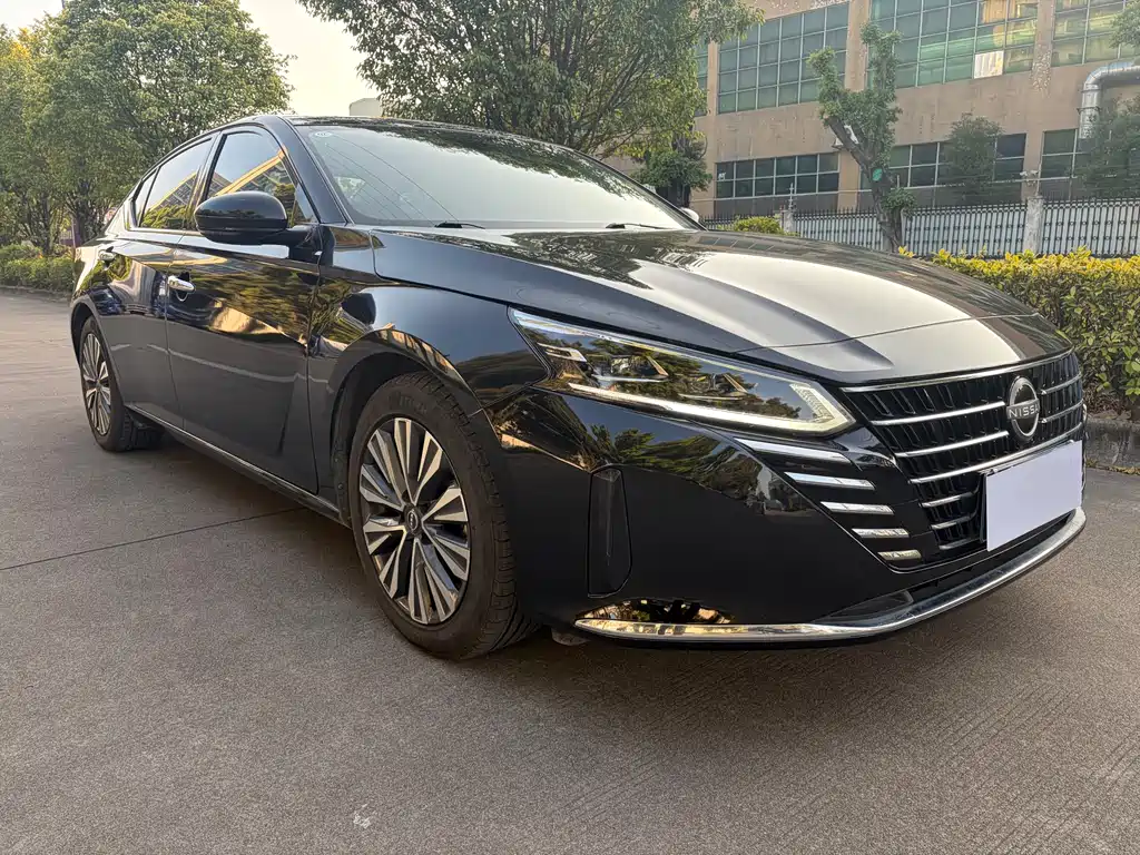 NISSAN TEANA