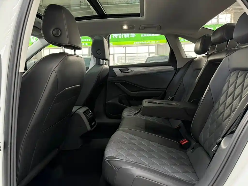 Volkswagen Sagitar — миниатюра 6