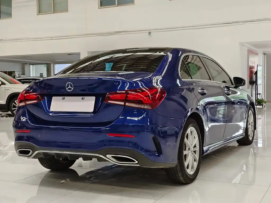 MERCEDES-BENZ A CLASS