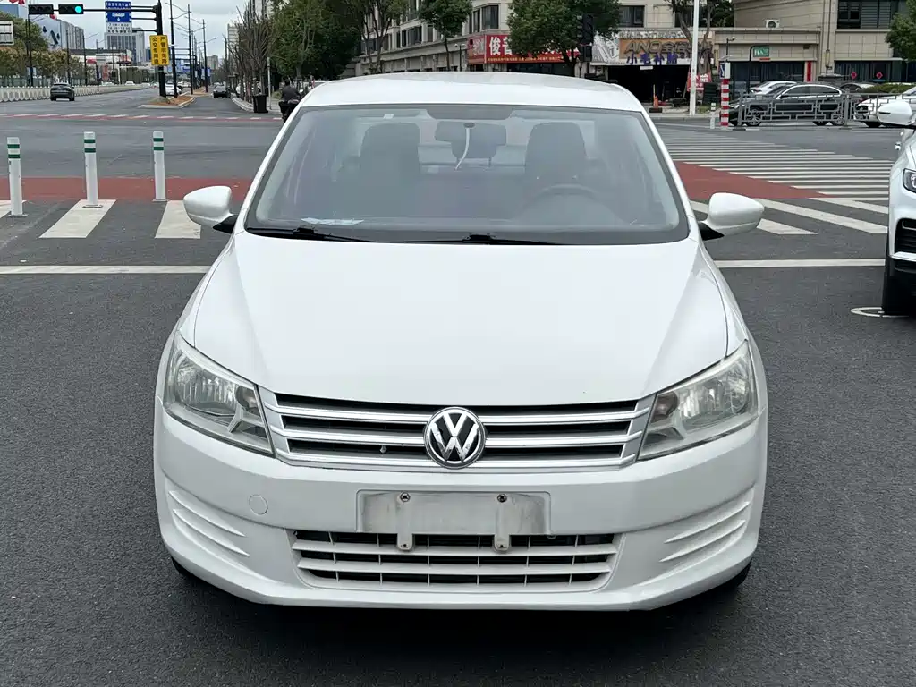 Volkswagen Santana — миниатюра 2