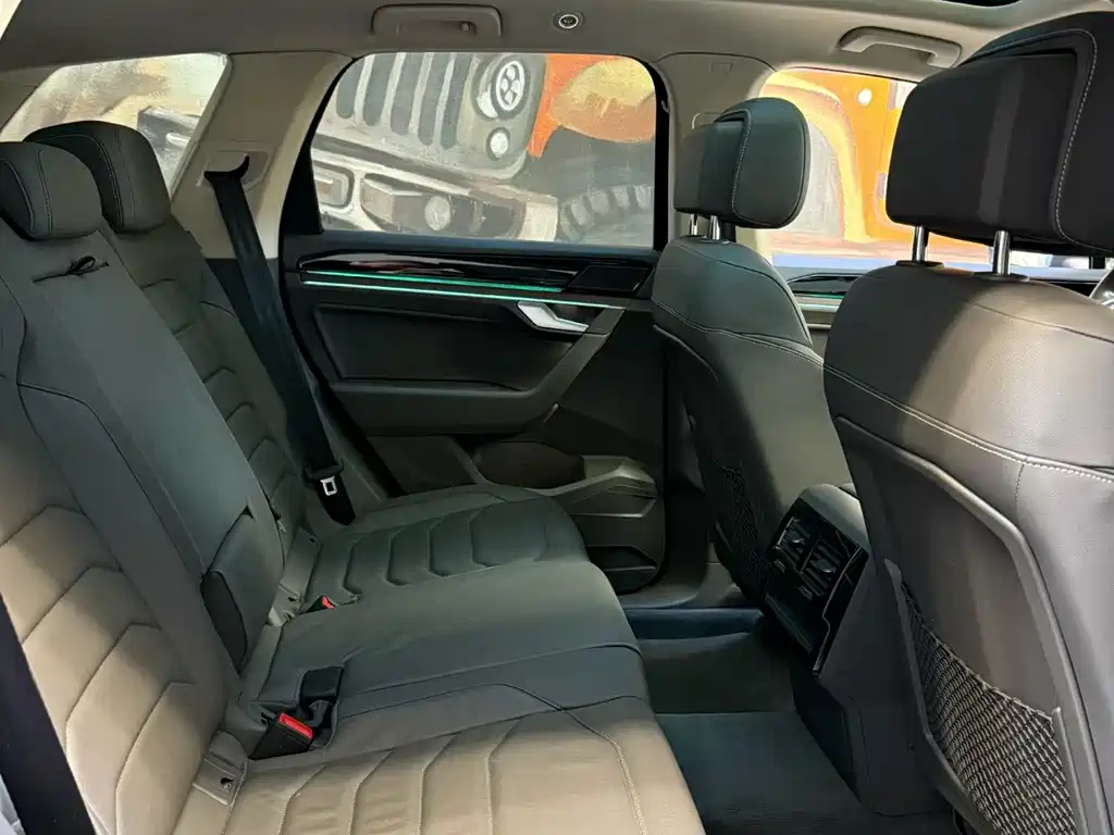 Volkswagen Touareg — миниатюра 9