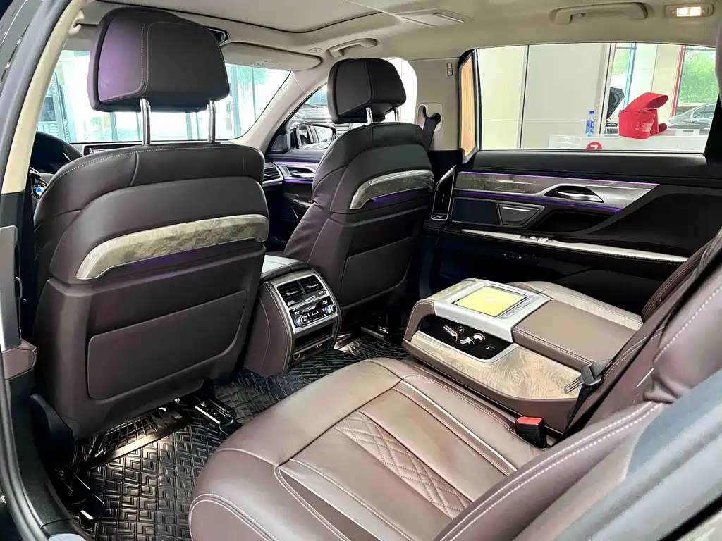 BMW 7 Series 7 2019 740Li Lead Luxury