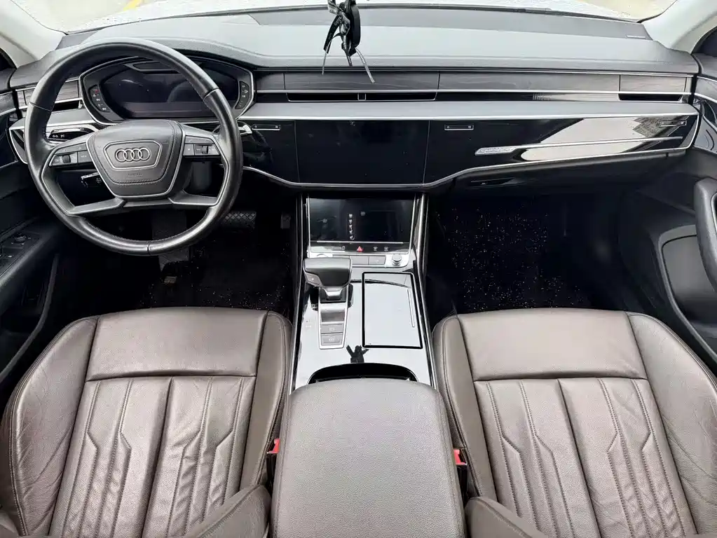 Audi A8 — миниатюра 5