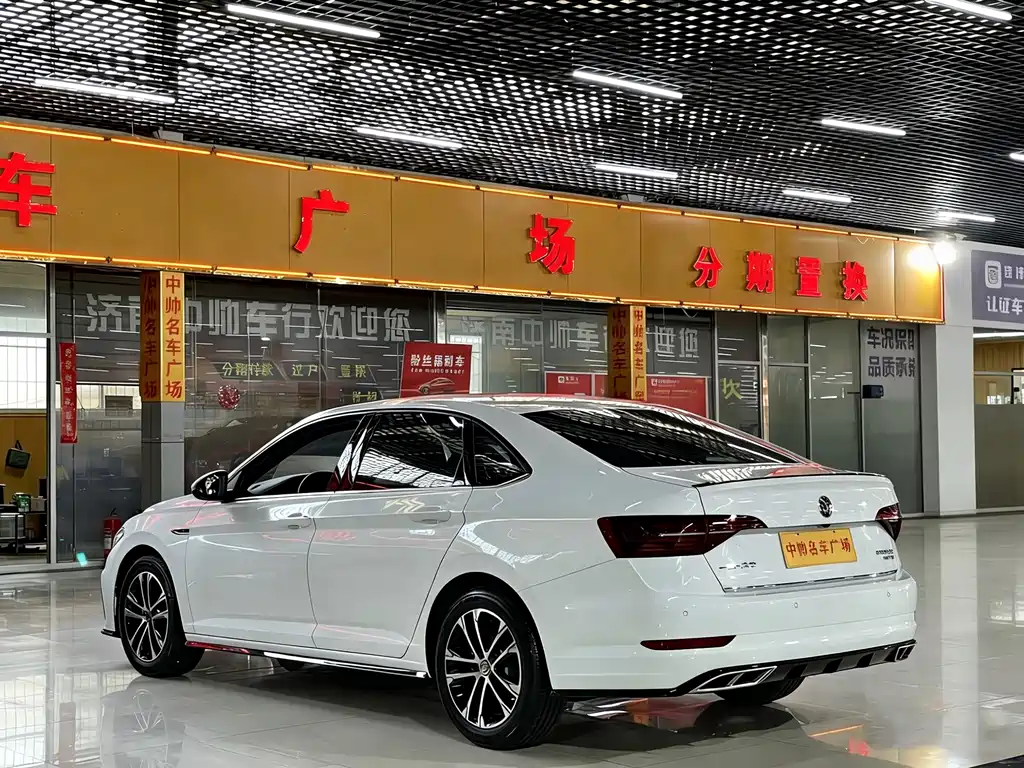 Volkswagen Sagitar 2019 280TSI DSG R-Line V