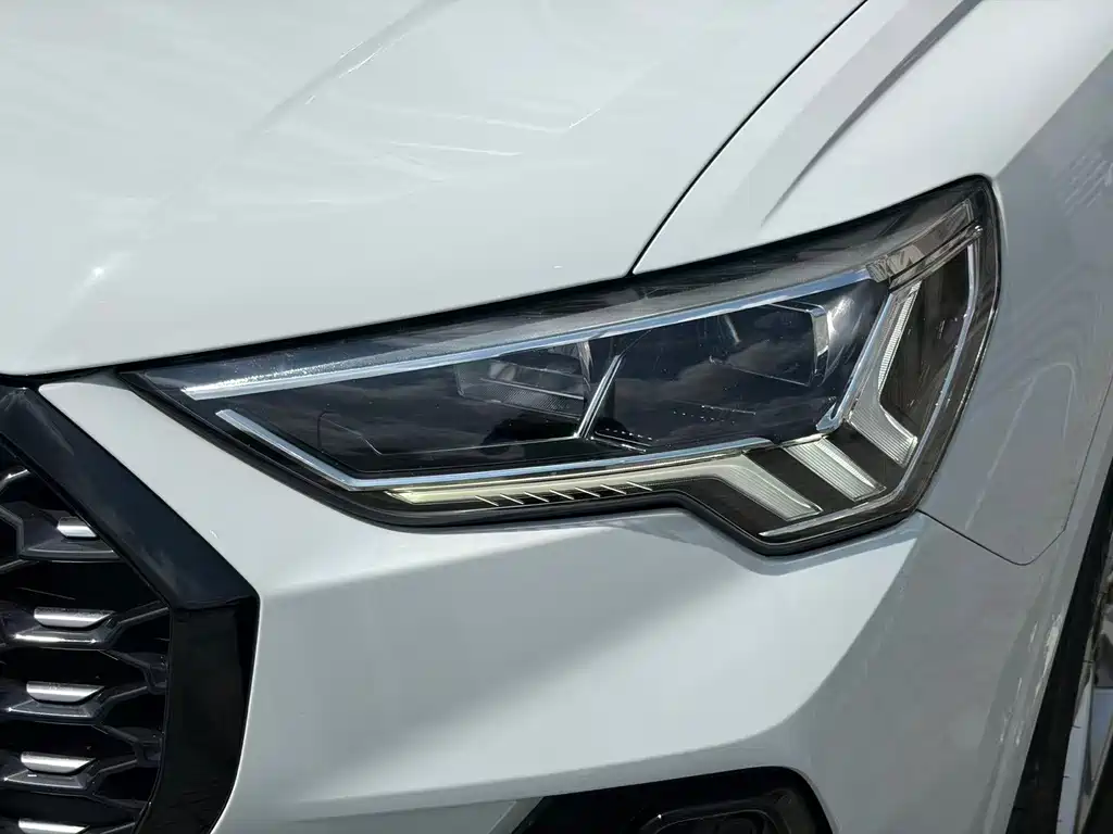 Audi Q3 Sportback — миниатюра 18