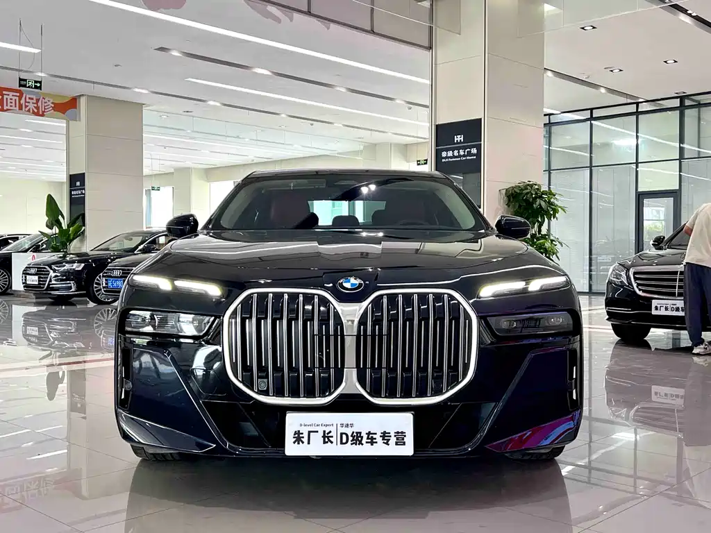 BMW 7 Series 7 2023 735Li M Sport
