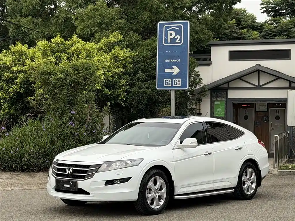 Honda Crosstour 2012 2.4L Luxury Edition