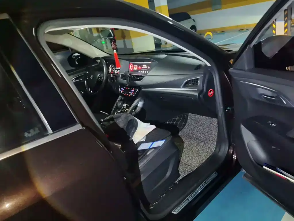 Borgward BX7 — миниатюра 19