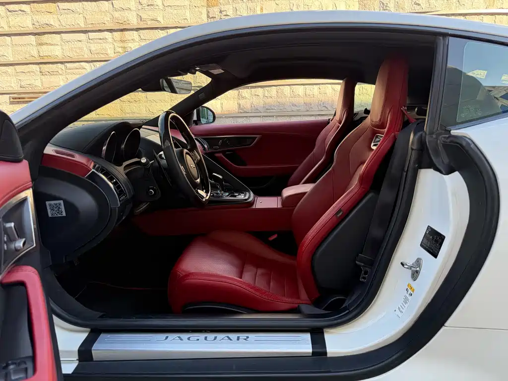 Jaguar F-TYPE — миниатюра 22