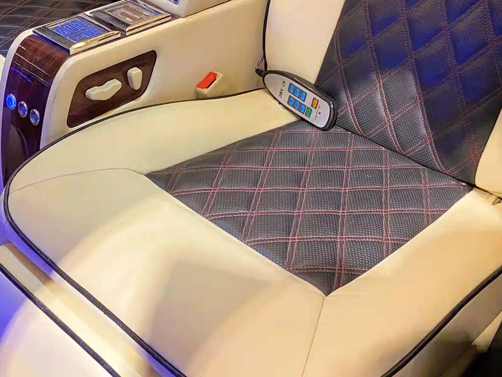 Cadillac Escalade — миниатюра 20