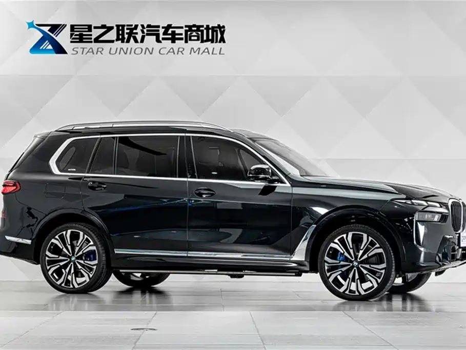 BMW X7 M60i 2023 xDrive M60i