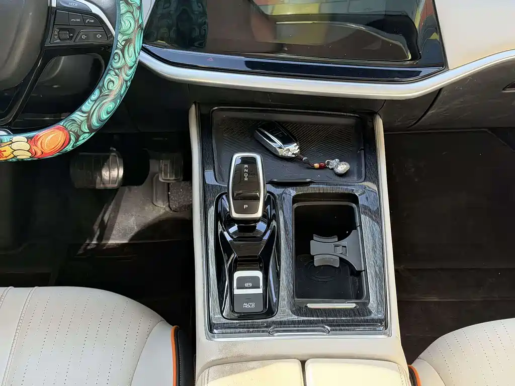 DONGFENG YI HYUN MAX