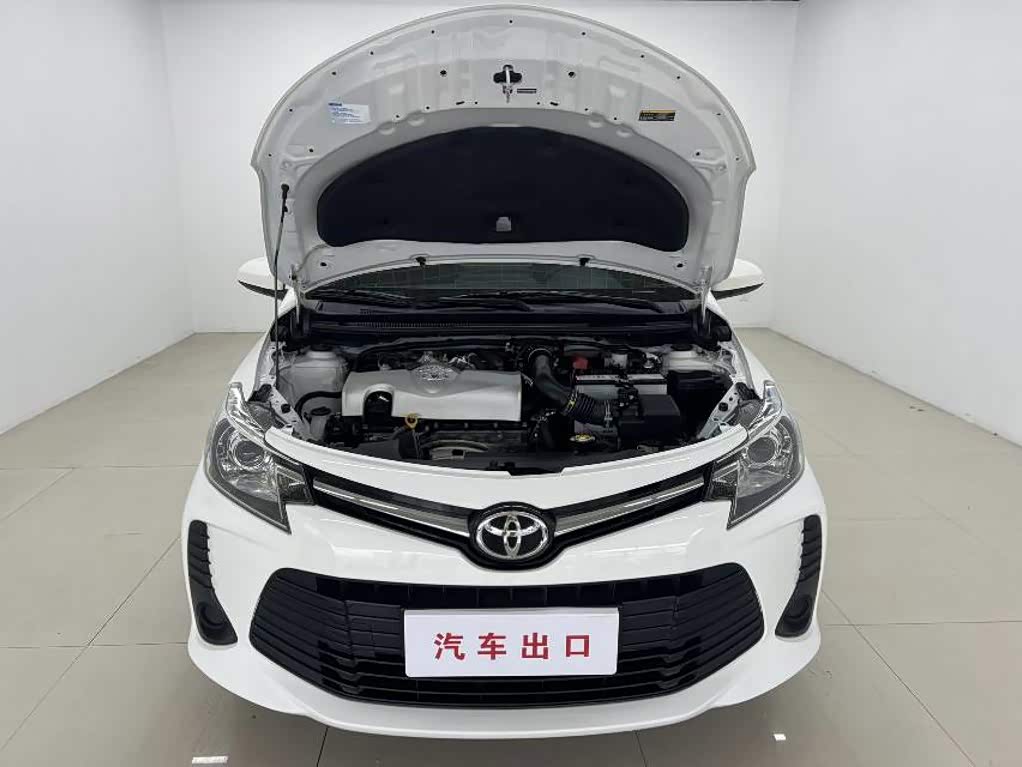 Hyundai Elantra 1.5 л 2023 г. Белый, пробег 28000 км