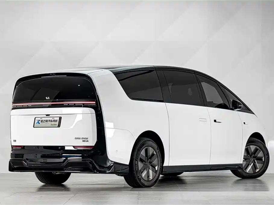 Li Auto MEGA 2025 Home