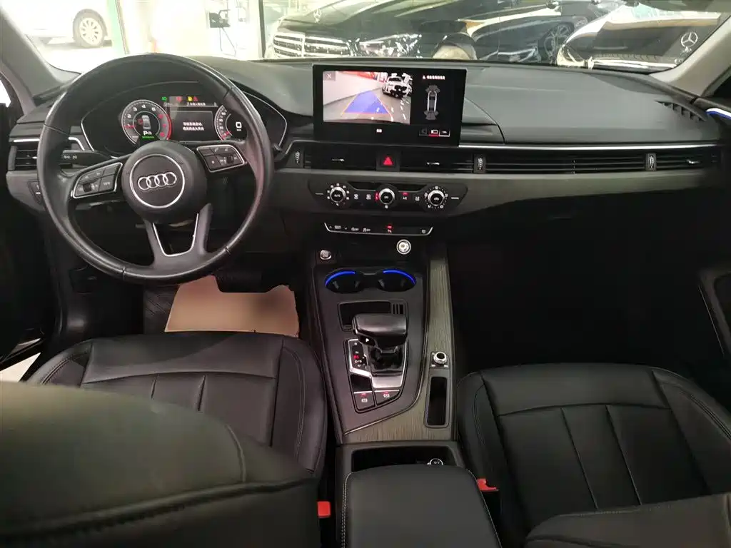 Audi A4L 2023 40 TFSI Fashion