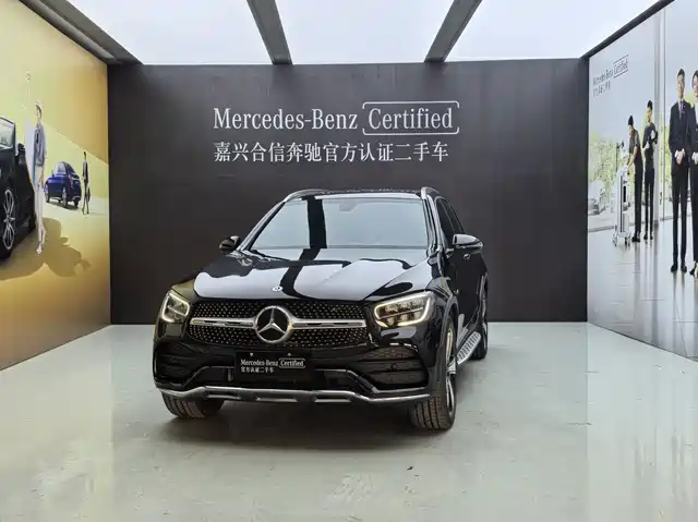 MERCEDES-BENZ GLC