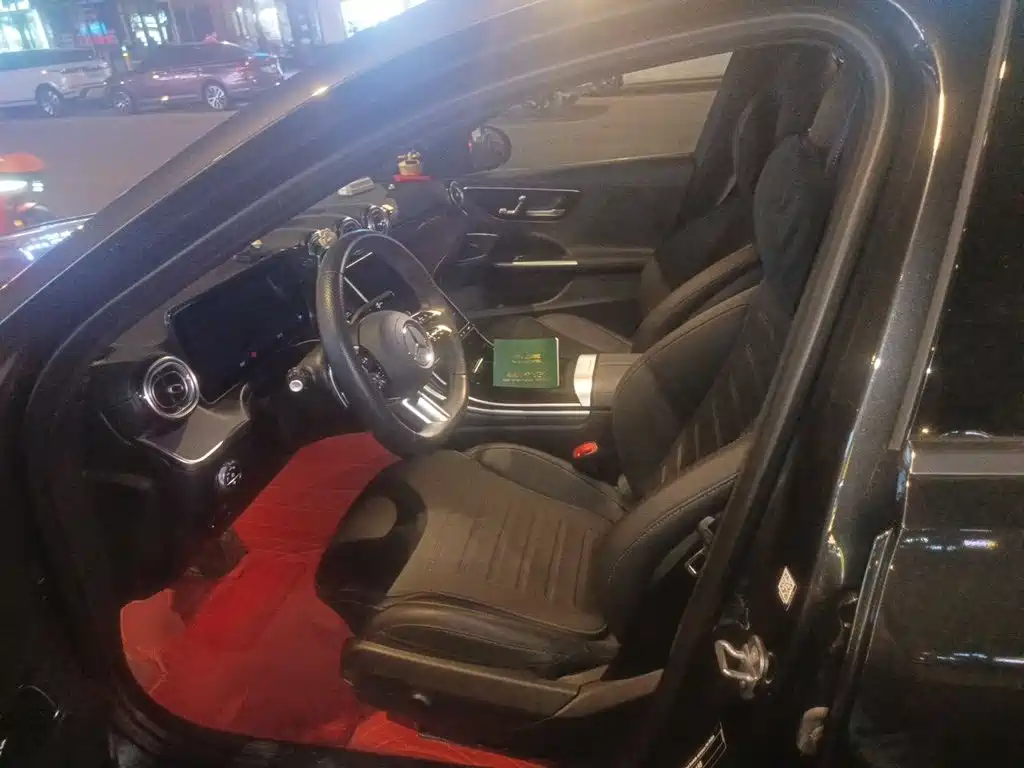 Mercedes-Benz C-Class — миниатюра 16