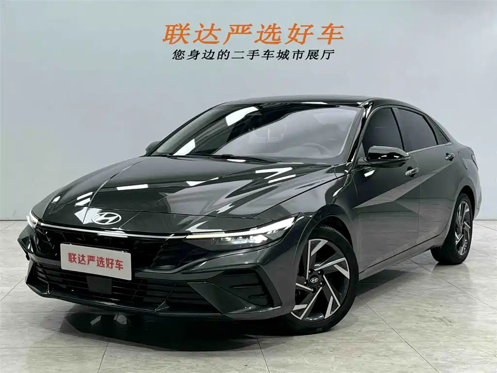 Hyundai Elantra 2023