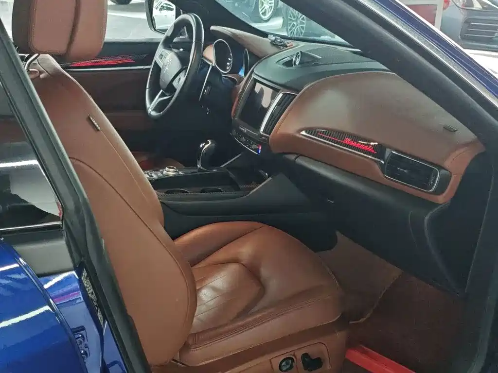 Maserati Levante — миниатюра 16