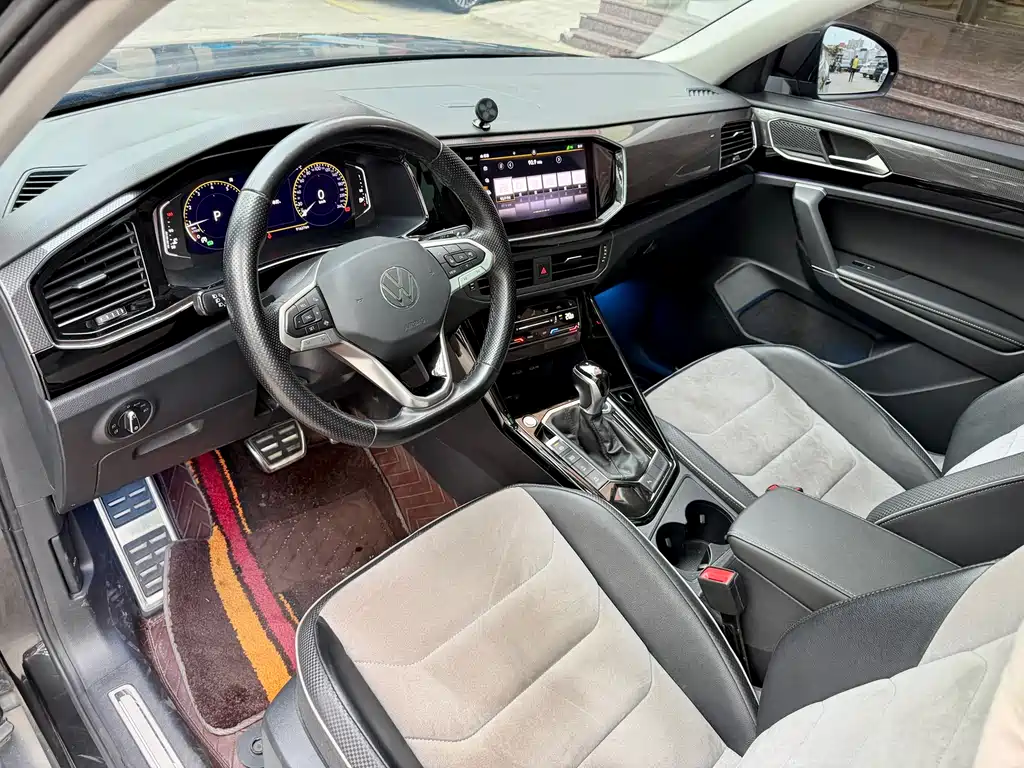 Volkswagen TayronX X 2020 330TSI Luxury Smart Connect