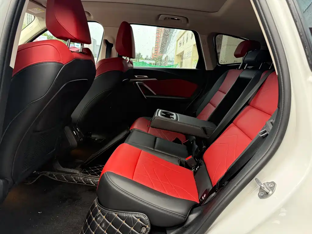 BMW iX1 — миниатюра 10