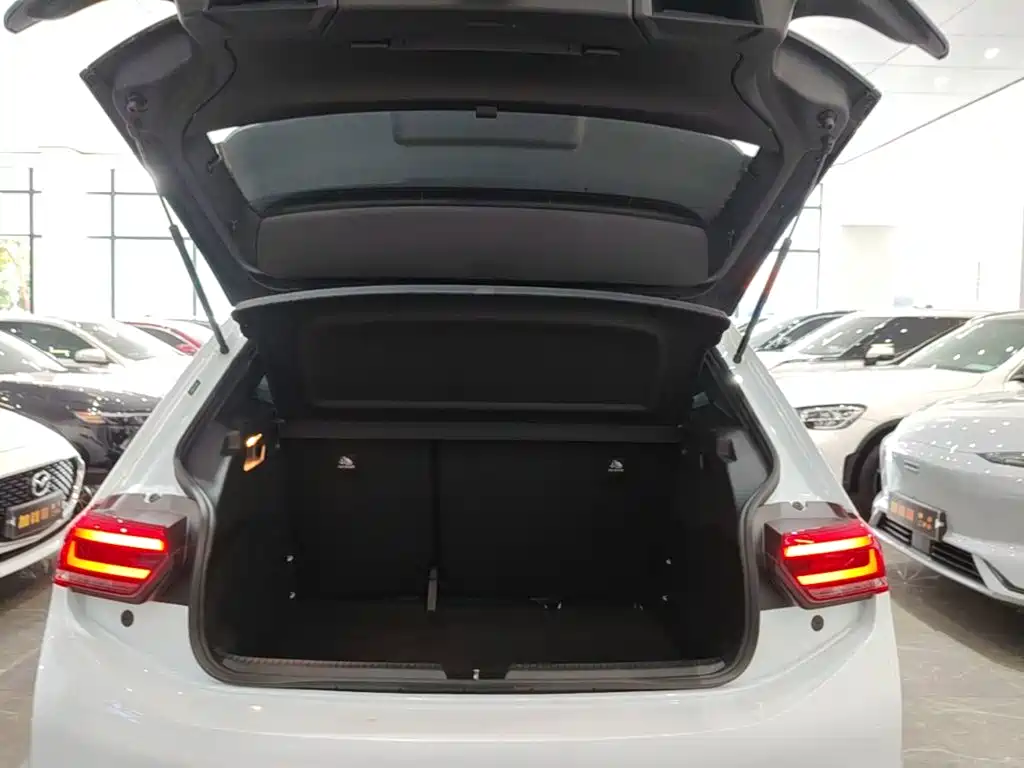 Volkswagen ID.3 — миниатюра 19