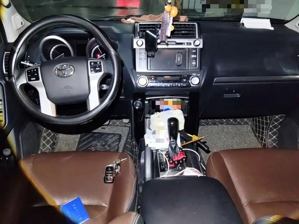 Toyota Prado — миниатюра 13